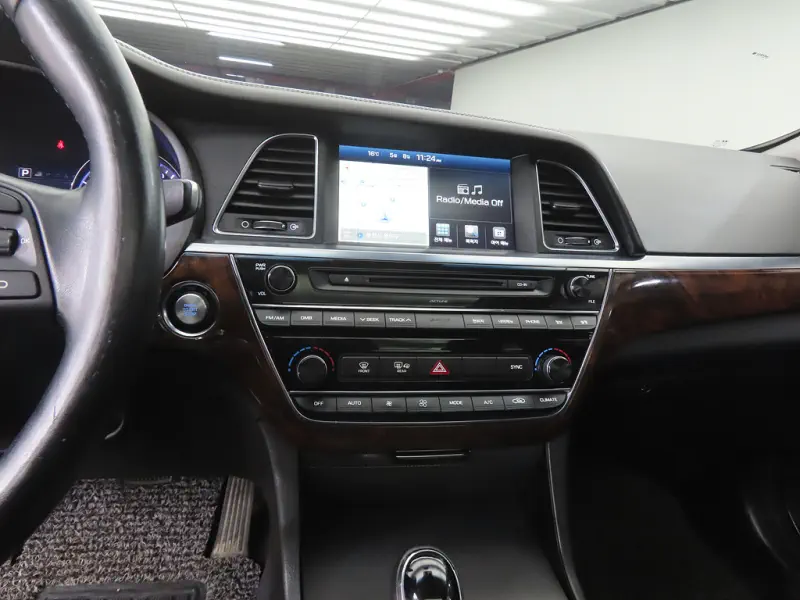 Hyundai Aslan