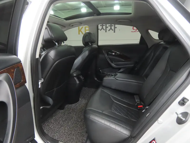 Hyundai Aslan