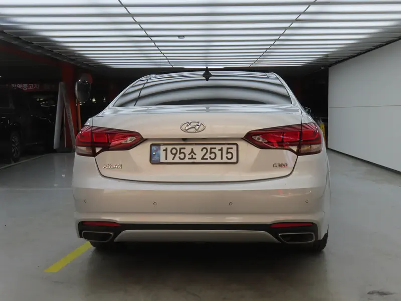 Hyundai Aslan