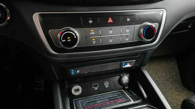 SsangYong Rexton Sports Khan