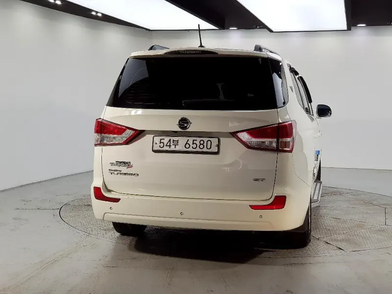 SsangYong Korando Turismo
