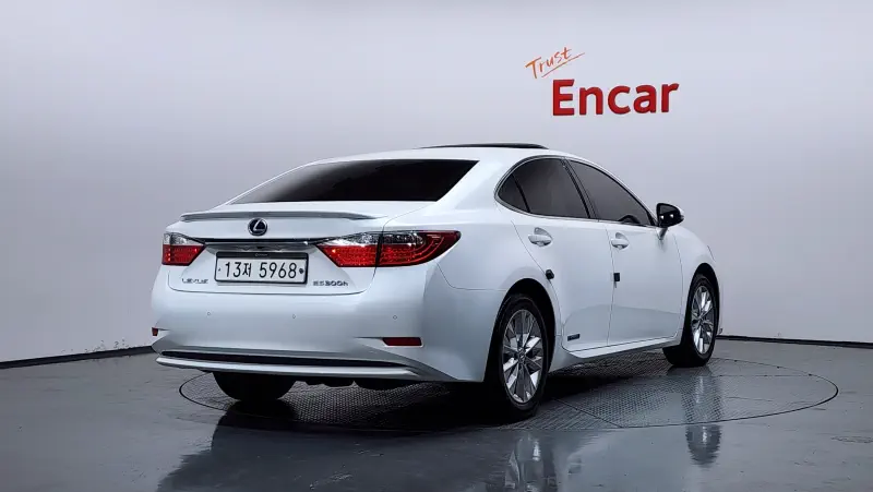 Lexus ES300h