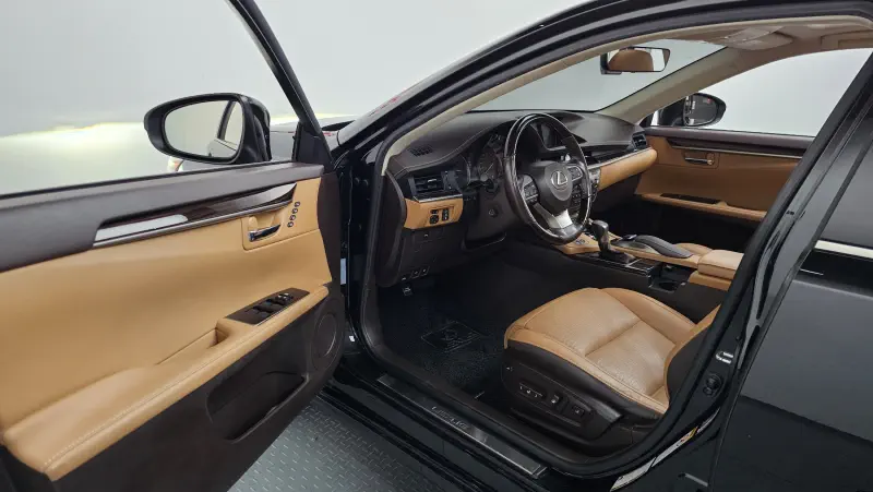 Lexus ES300h