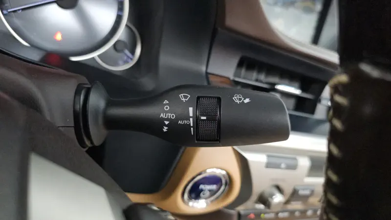 Lexus ES300h