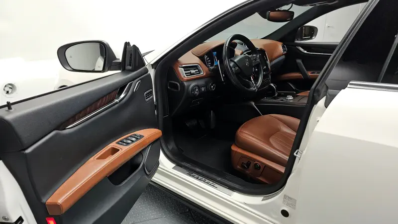 Maserati Ghibli