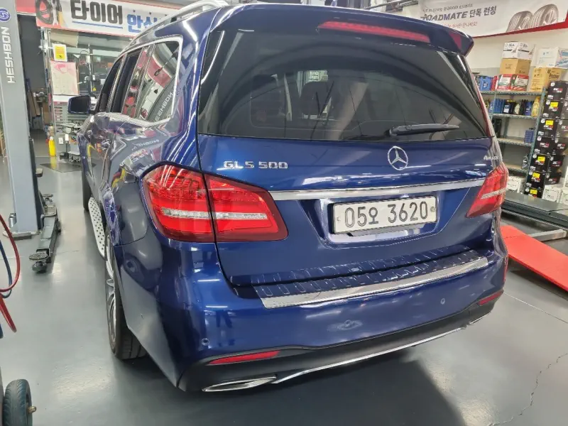 Mercedes-Benz GLS-Class