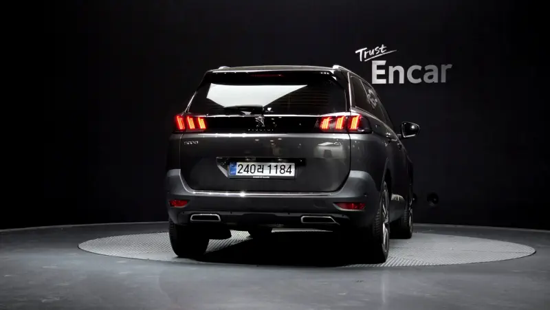 Peugeot 5008