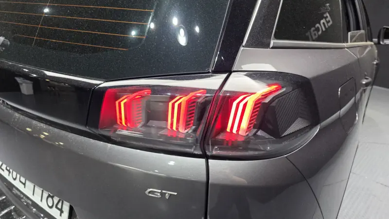 Peugeot 5008