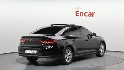 Renault SM6