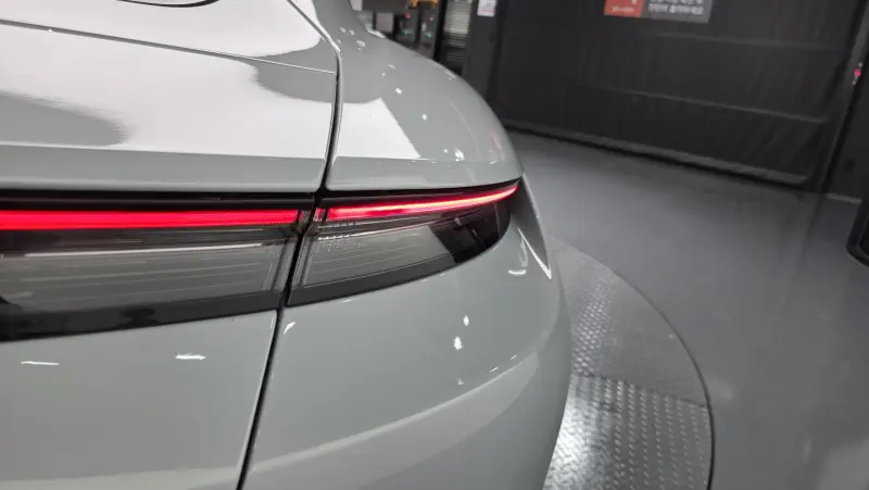 Porsche Taycan
