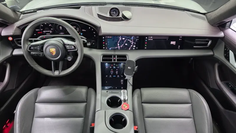 Porsche Taycan