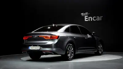Renault SM6