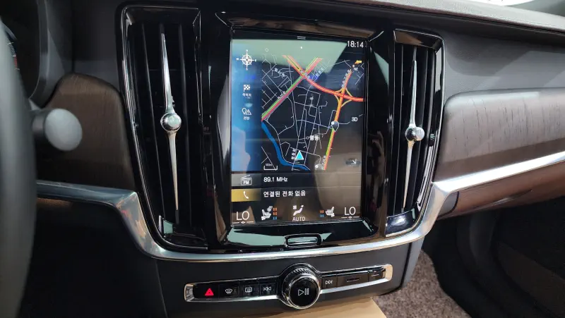 Volvo S90