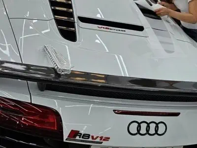 Audi R8