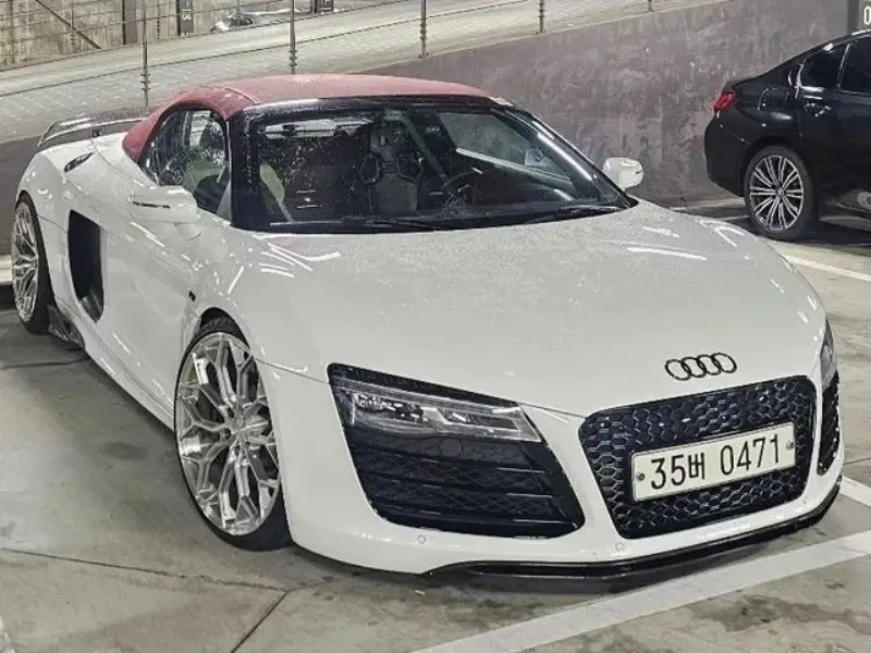 Audi R8