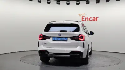 BMW iX3