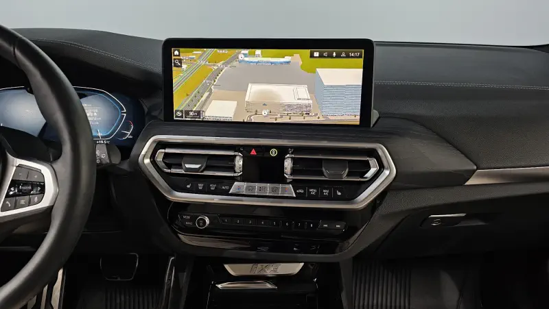 BMW iX3