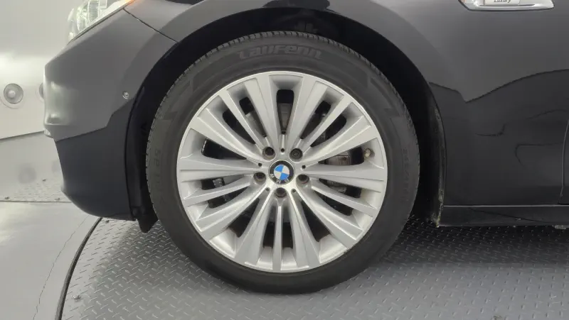 BMW 5-Series Gran Turismo