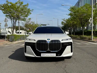 BMW 7-Series