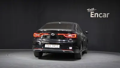 Renault SM6