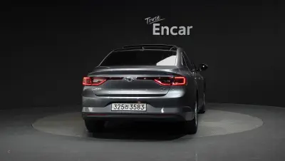 Renault SM6