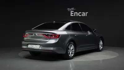 Renault SM6