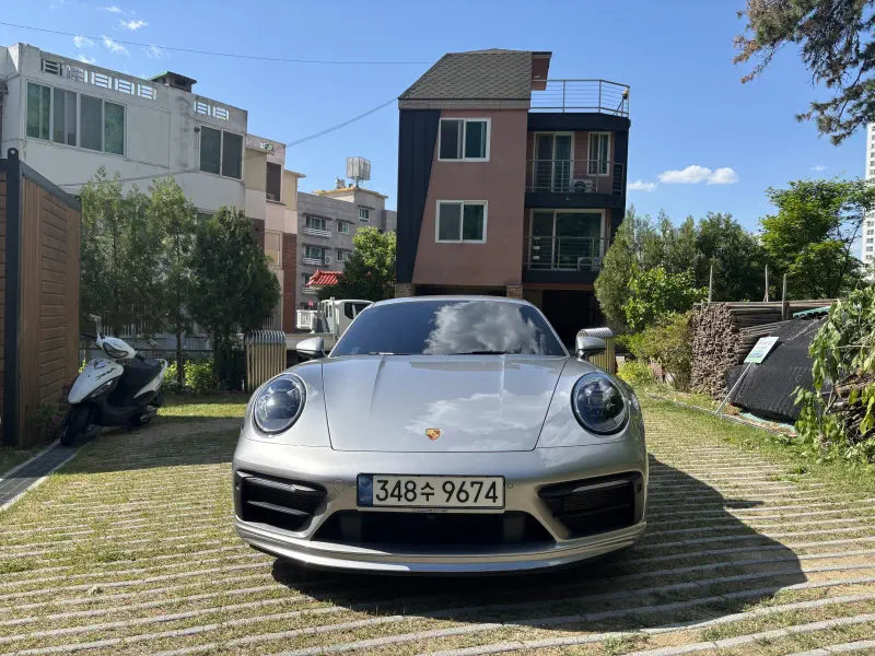 Porsche 911