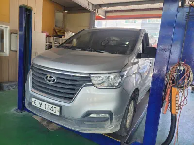 Hyundai Grand Starex
