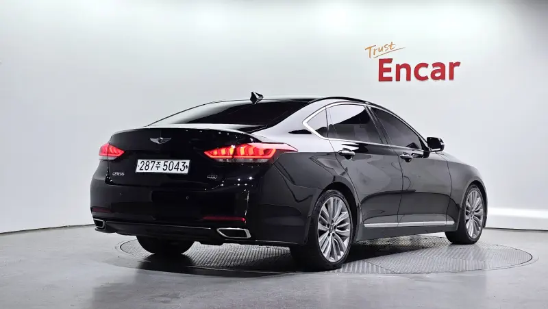 Hyundai Genesis