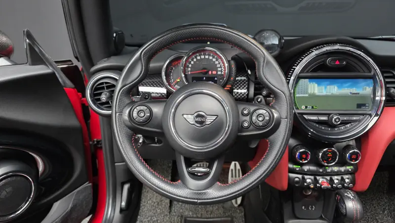 MINI Hatch