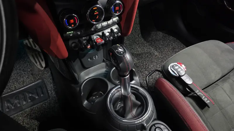 MINI Hatch