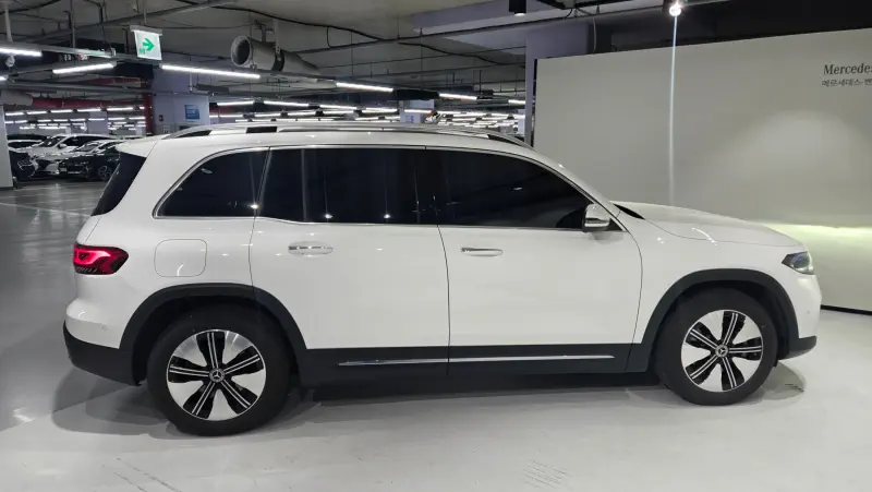 Mercedes-Benz EQB