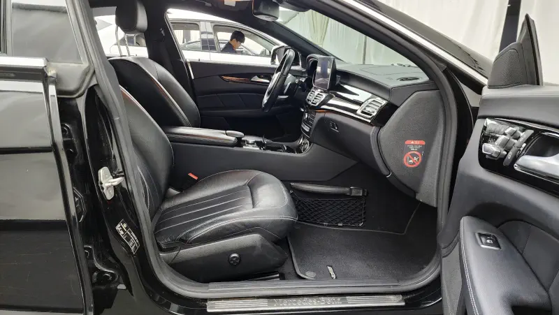 Mercedes-Benz CLS-Class