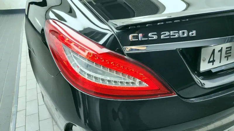 Mercedes-Benz CLS-Class
