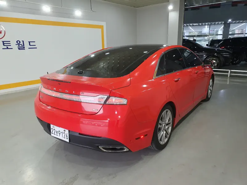 Lincoln Mkz