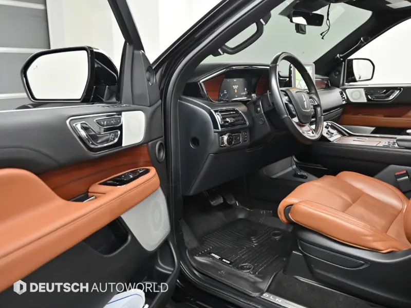 Lincoln Navigator