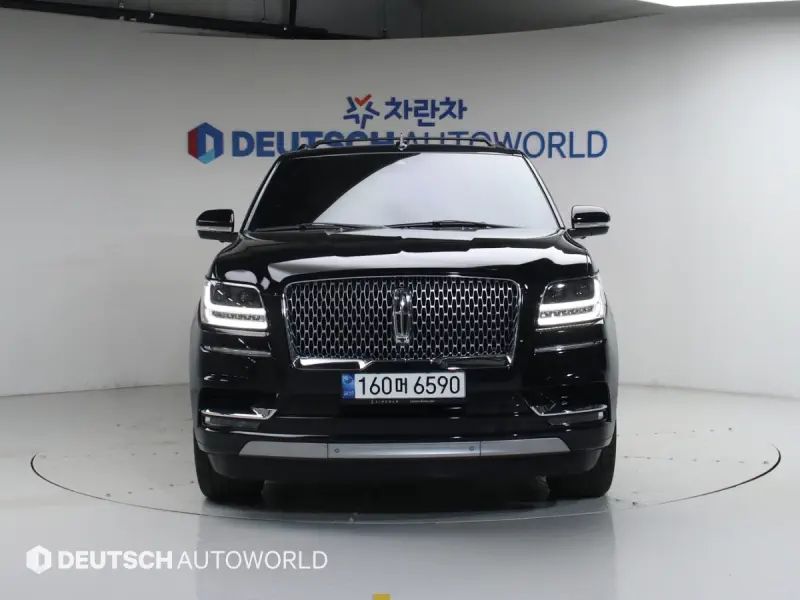 Lincoln Navigator