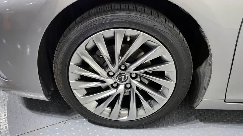 Lexus ES300h