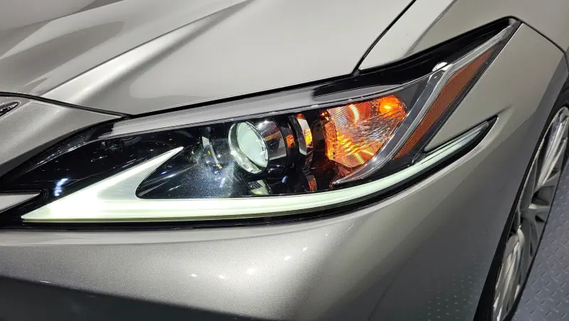 Lexus ES300h