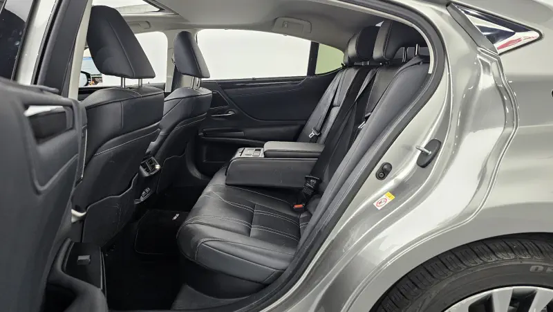 Lexus ES300h