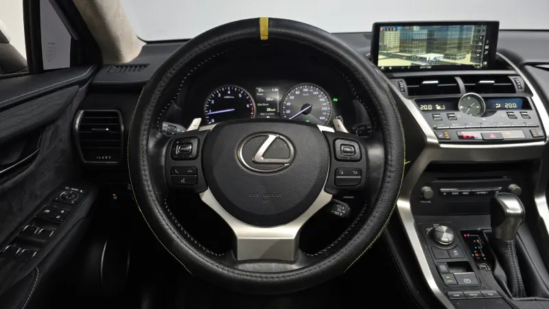Lexus NX300