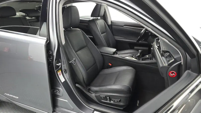 Lexus ES300h