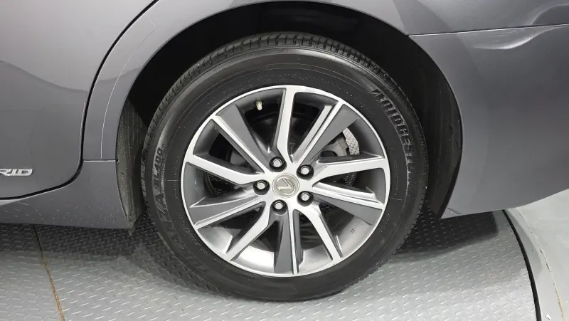 Lexus ES300h