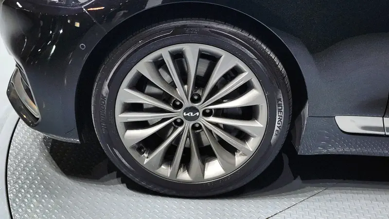Kia K9