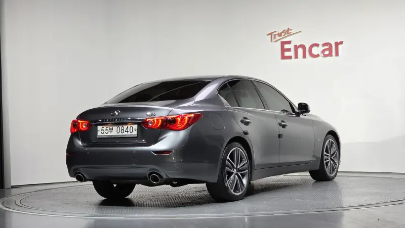 Infiniti Q50