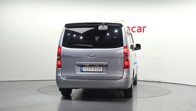Hyundai Grand Starex