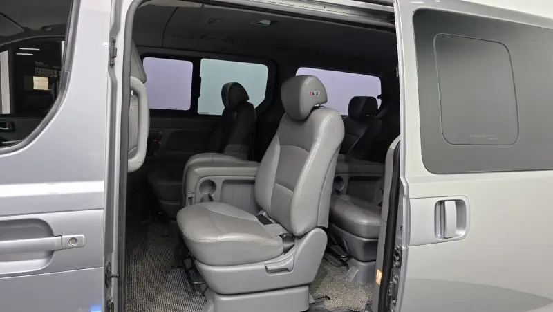 Hyundai Grand Starex