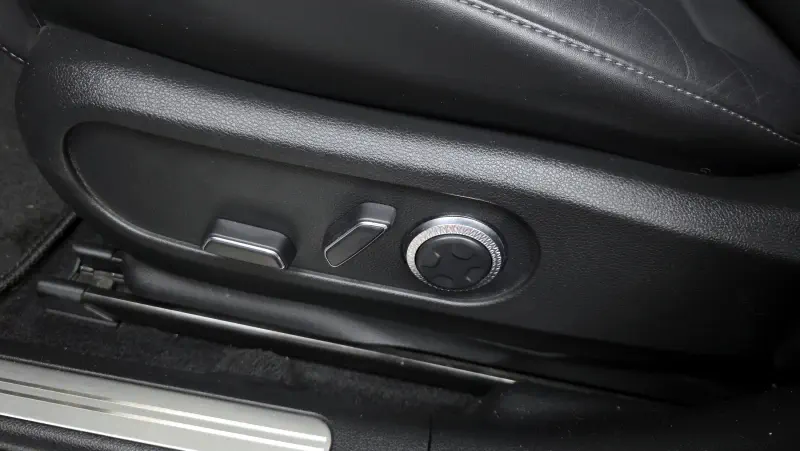 Genesis GV60