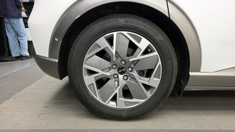 Genesis GV60