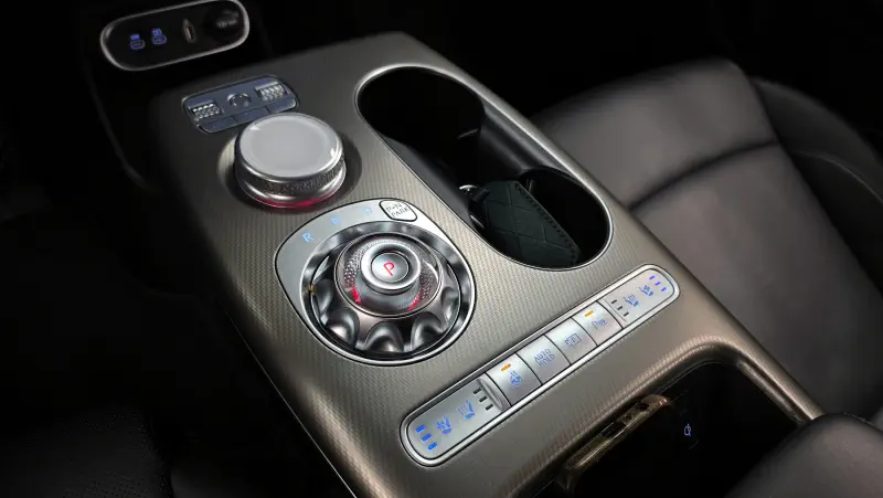 Genesis GV60